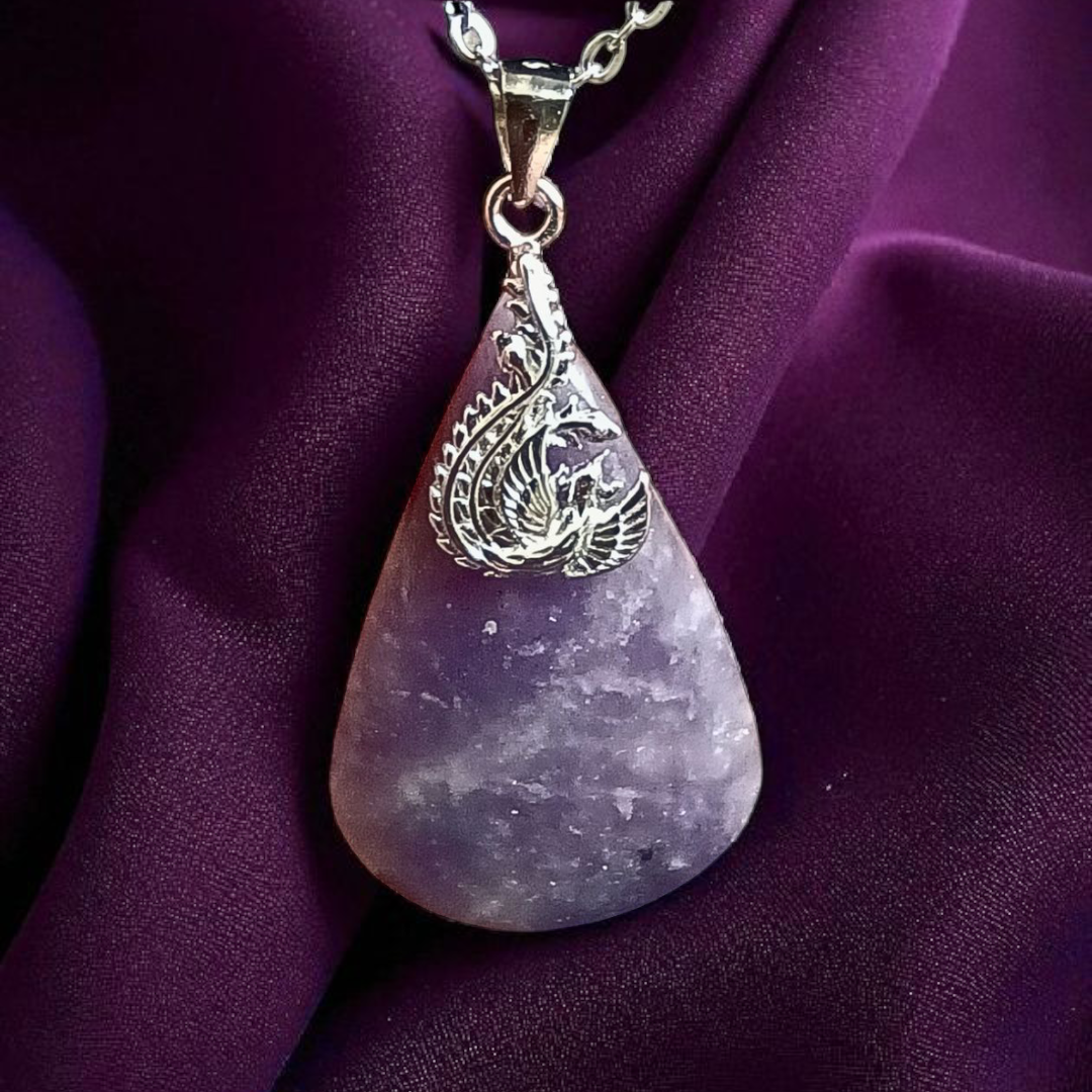 Lépidolite. Collier. Pendentif Lépidolite Lithostone Créations