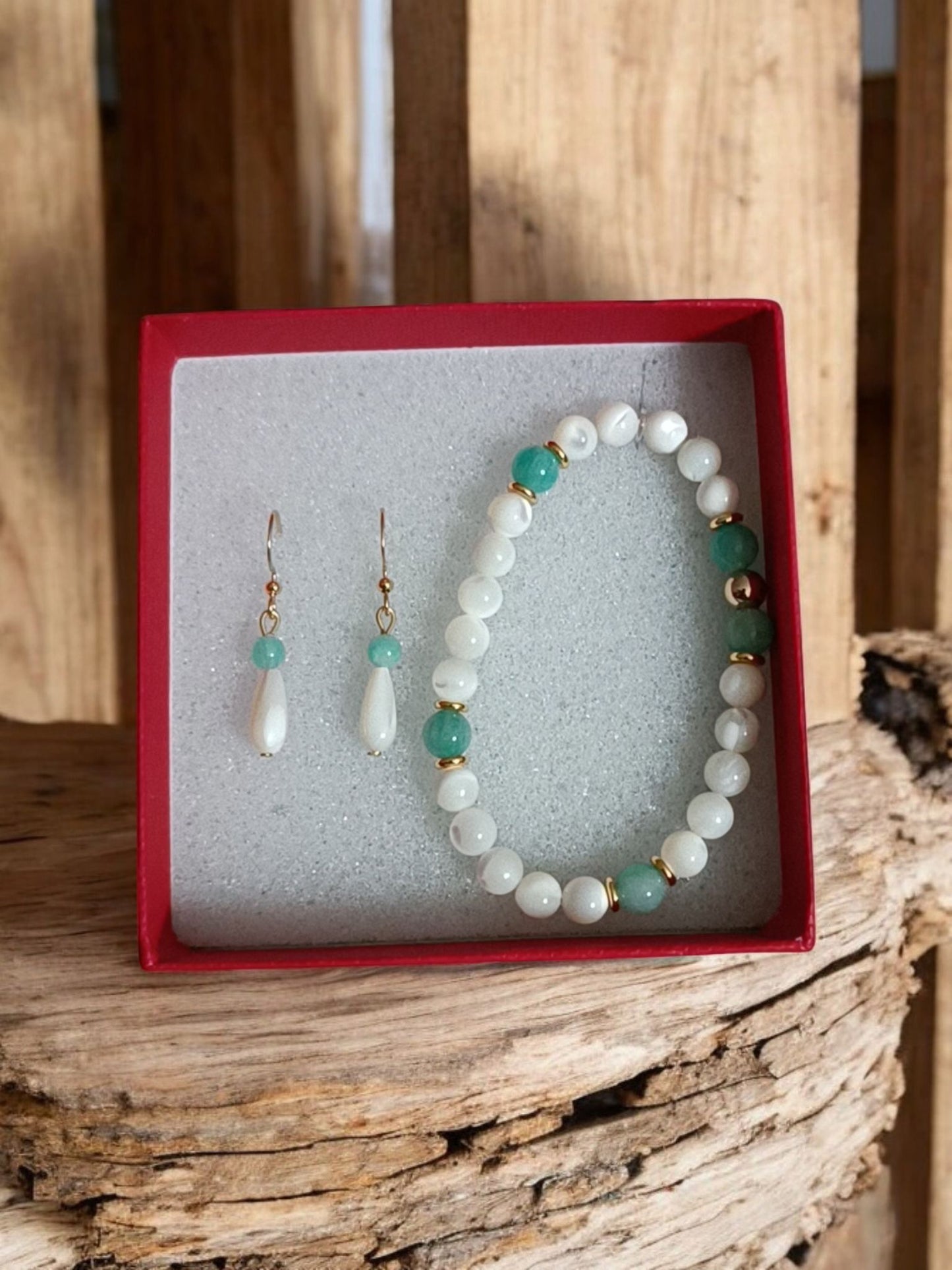 Parure en Amazonite & Nacre – Apaisement & Douceur