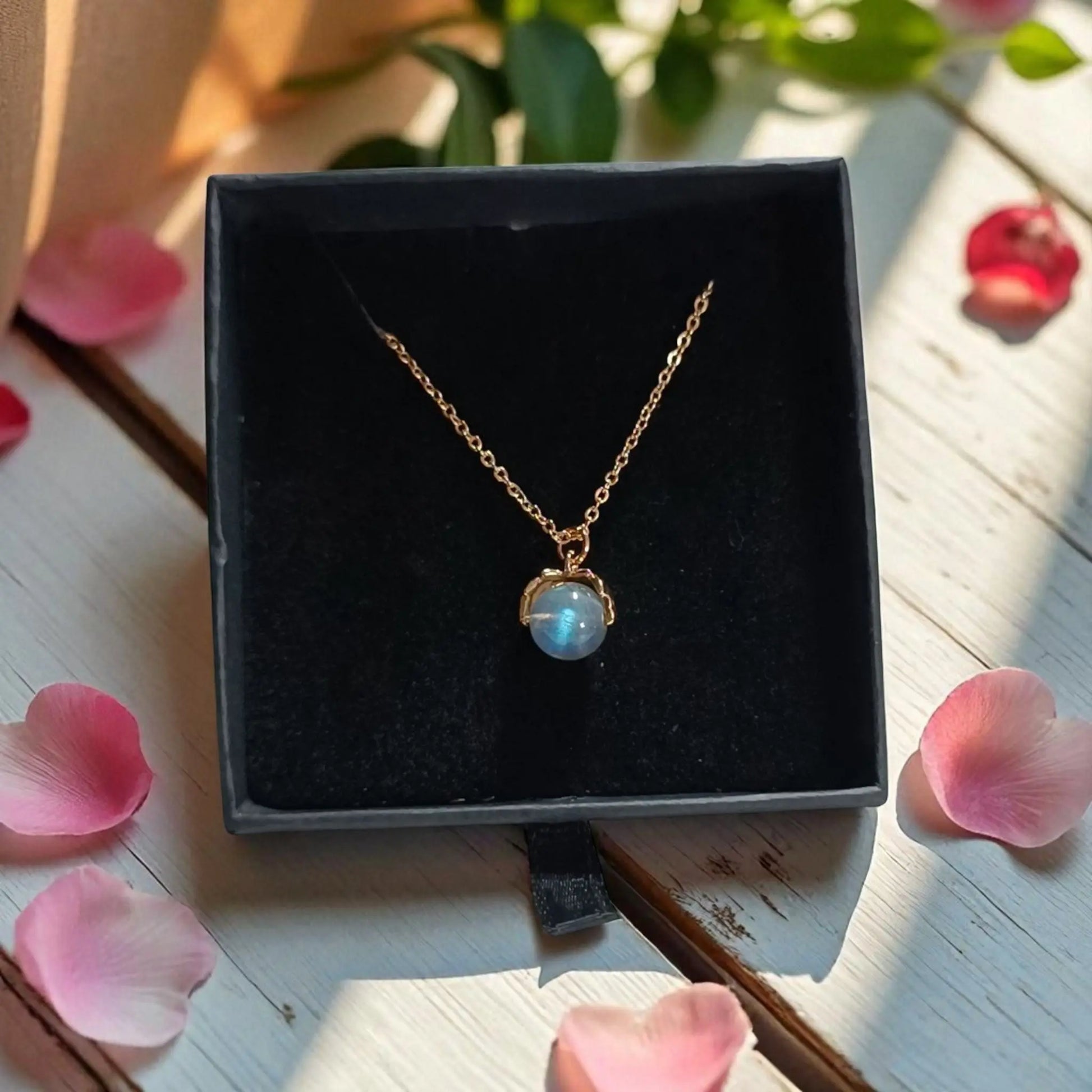 Collier Femme - Labradorite – Intuition & Protection | Chaîne Plaqué Or 14K - Fait Main Lithostone Creations