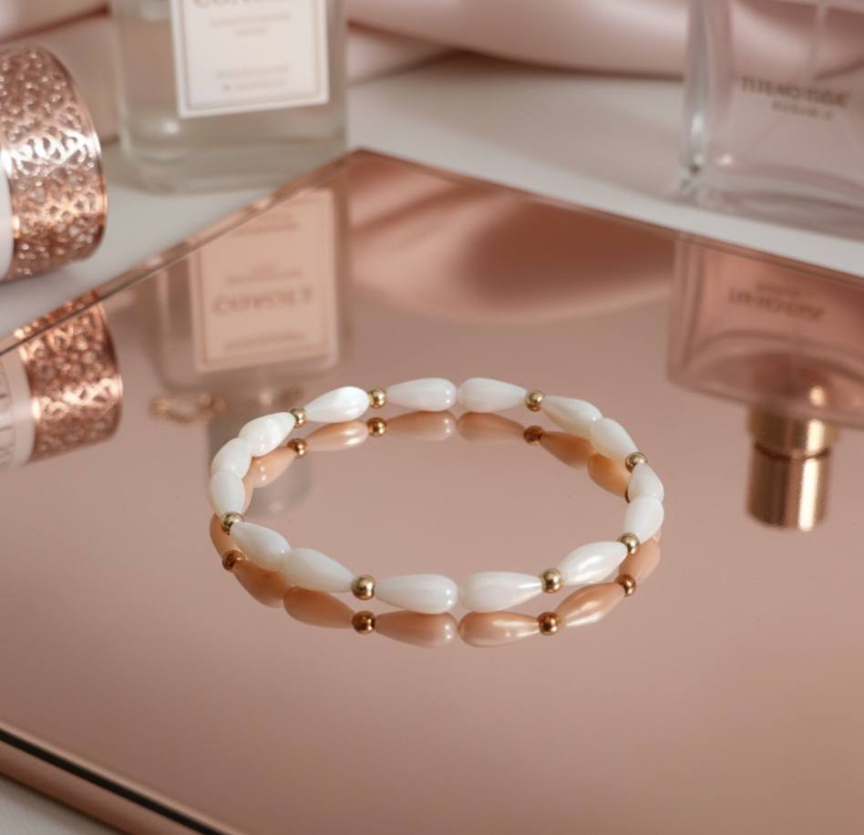 Bracelet en Nacre Naturelle - Reflets Irisés & Élégance Intemporelle