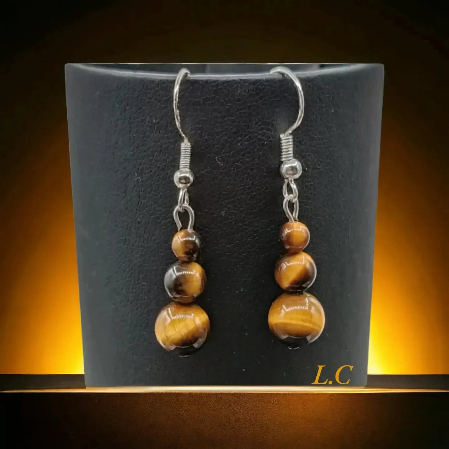 Boucles d'oreilles en pierres naturelles , oeil de tigre. fait main
