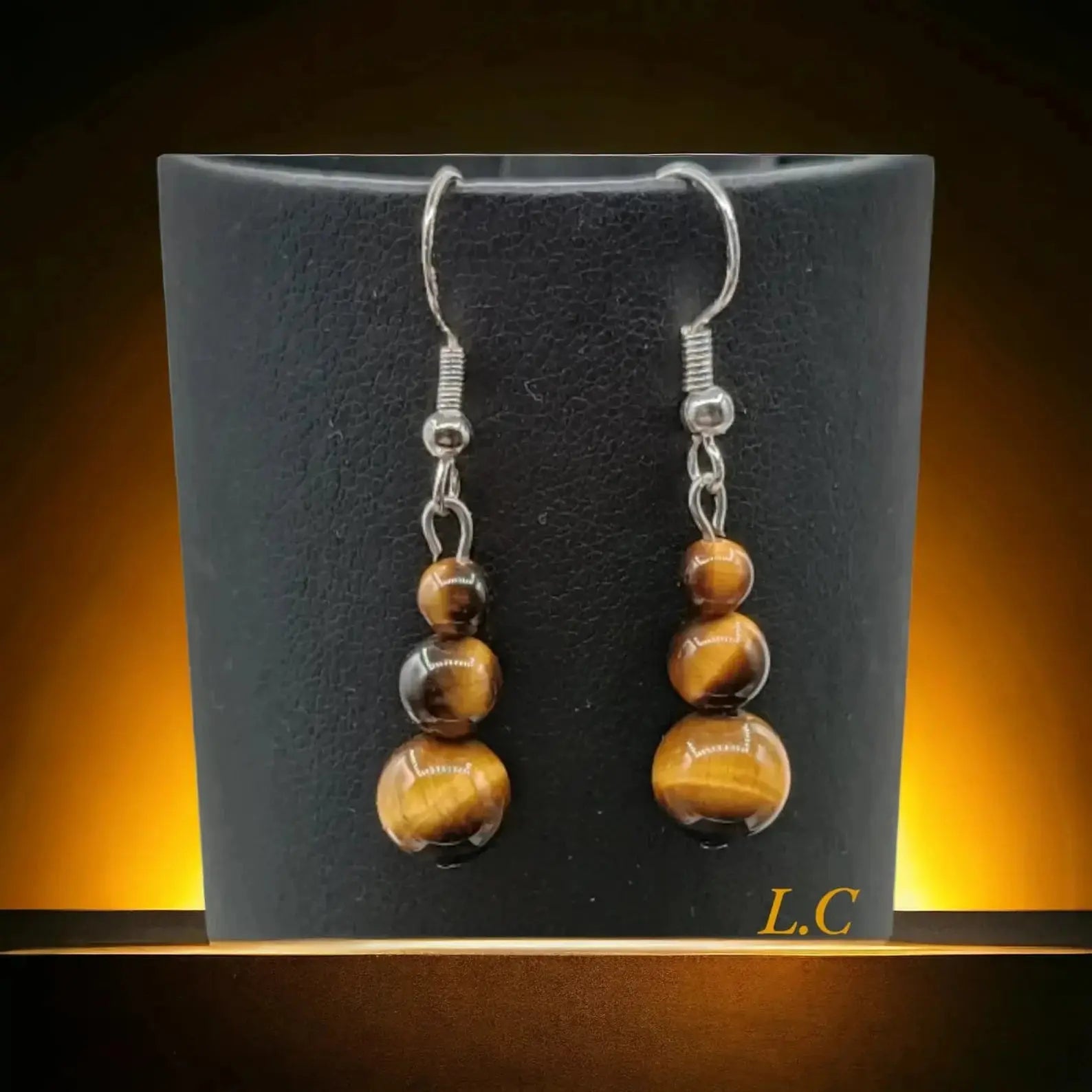Boucles d'oreilles en pierres naturelles , oeil de tigre. fait main