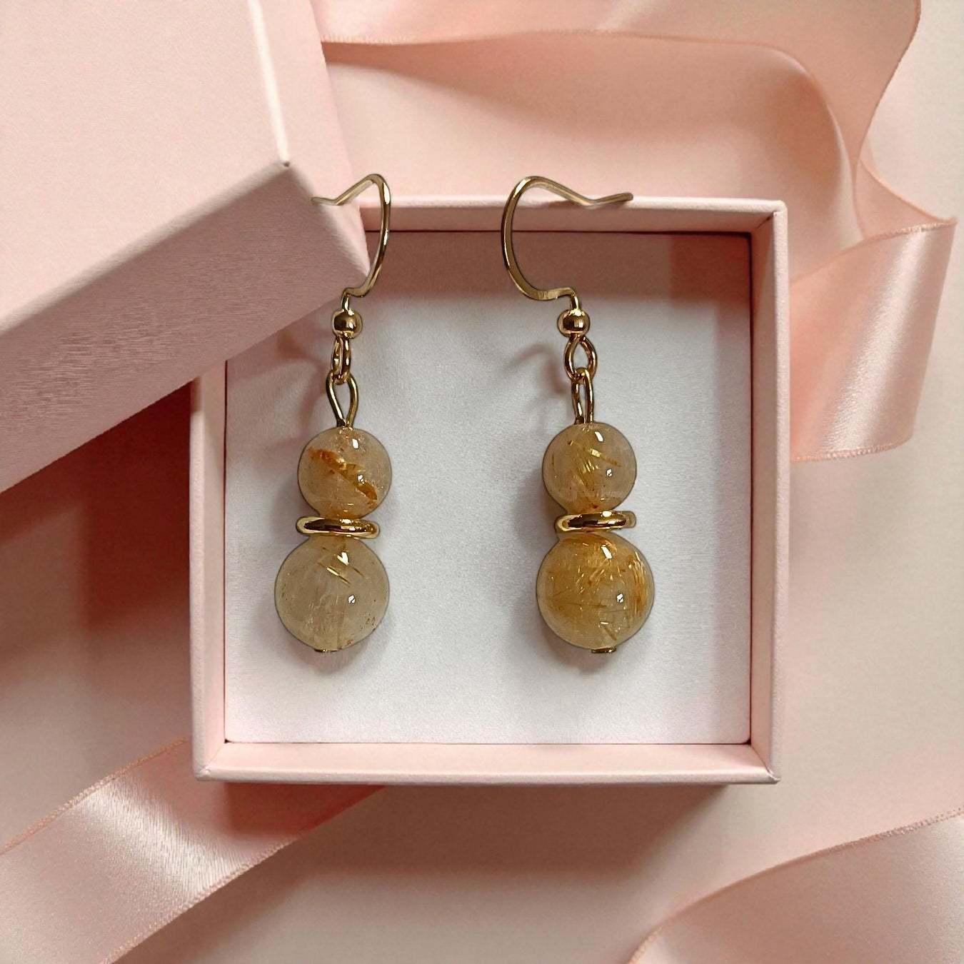 Boucles d’oreilles Quartz Rutile Doré – Énergie, Clarté et Confiance