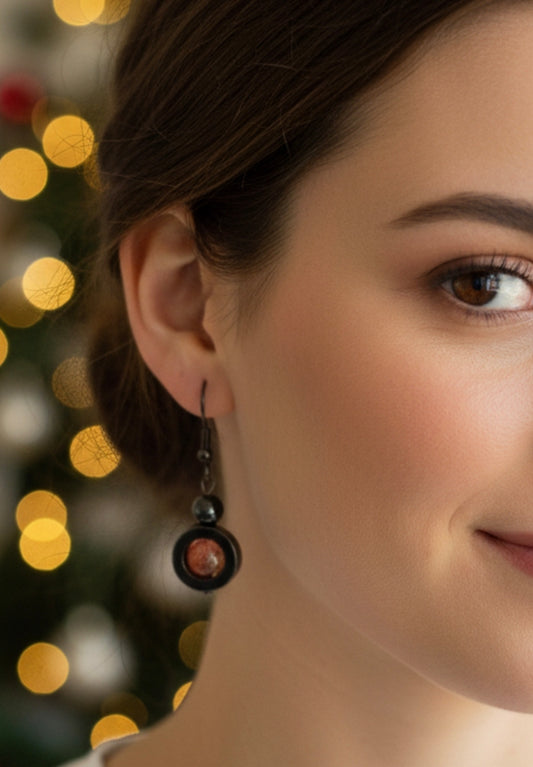 Boucles d’oreilles Pierre de Soleil & cercle en hématite – Éclat naturel & équilibre intérieur