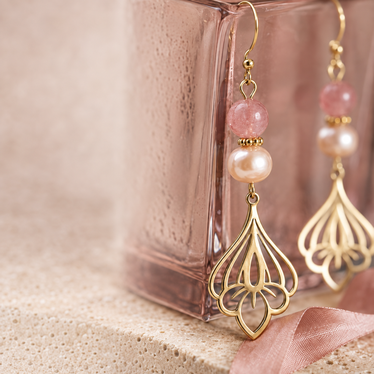 Boucles d'oreilles Pendantes Quartz Fraise & Perle de Culture Baroque - Faites Main