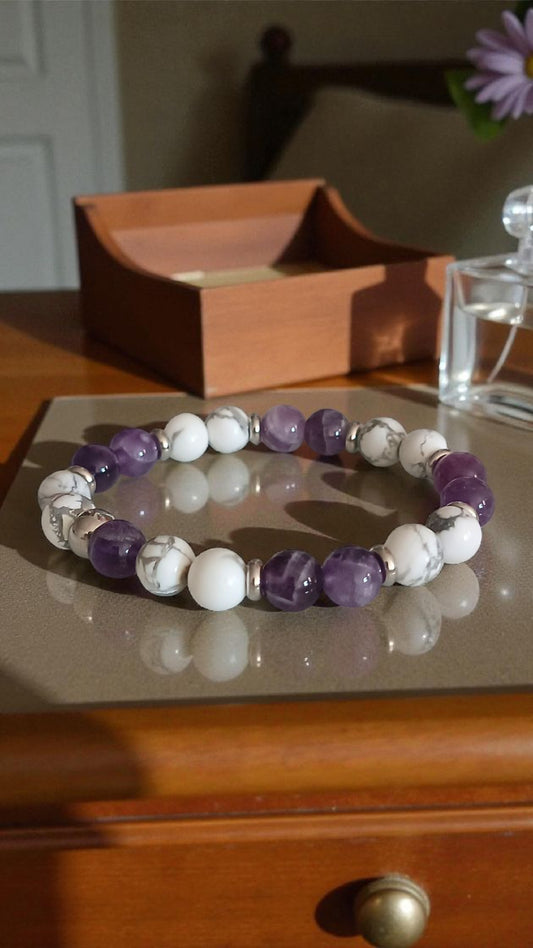 Bracelet Femme Améthyste & Howlite – Sérénité & Apaisement | Pierres Naturelles Fait Main
