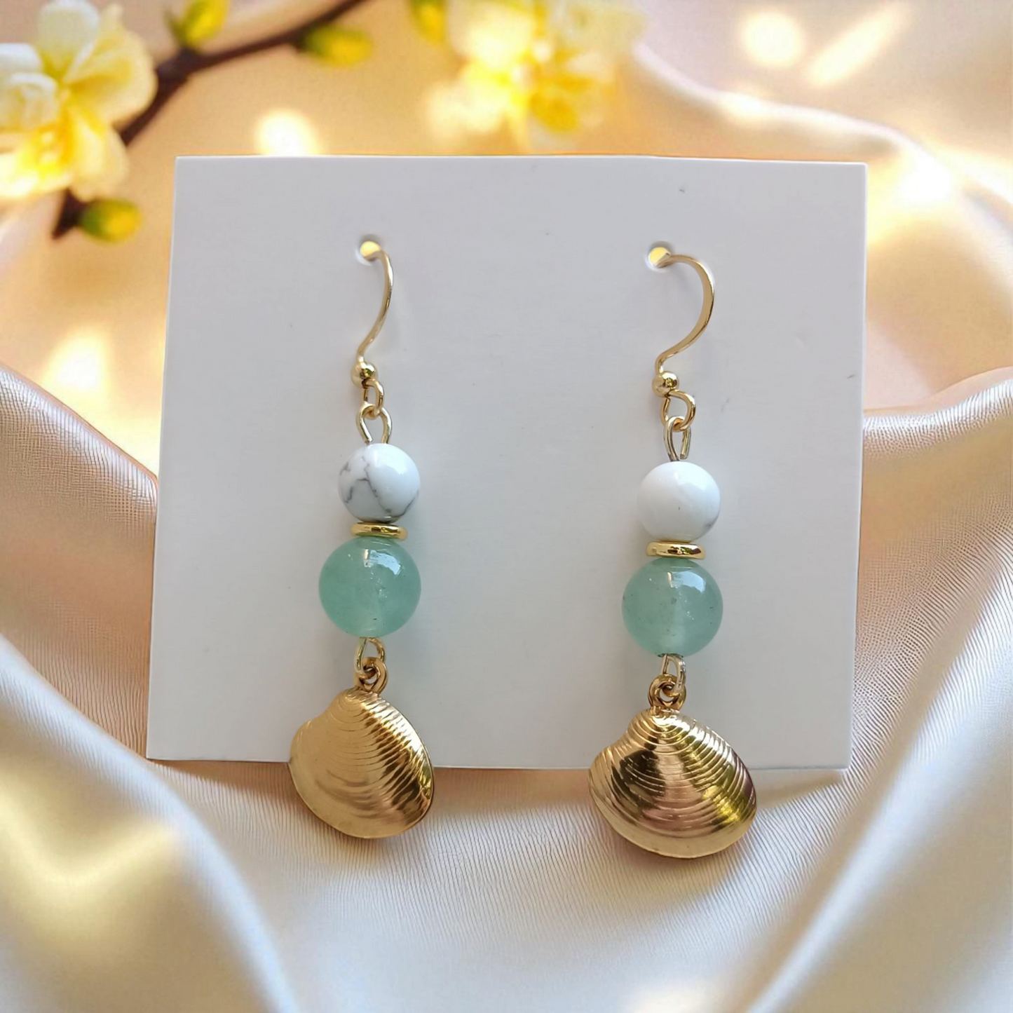 Boucles d’oreilles Howlite & Aventurine – Douceur & Harmonie naturelle