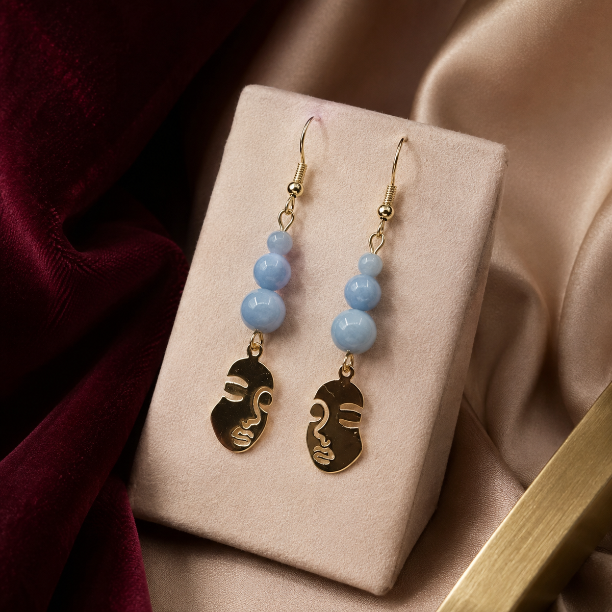 Boucles d’oreilles en Angelite (Anhydrite)– Douceur & Communication apaisée