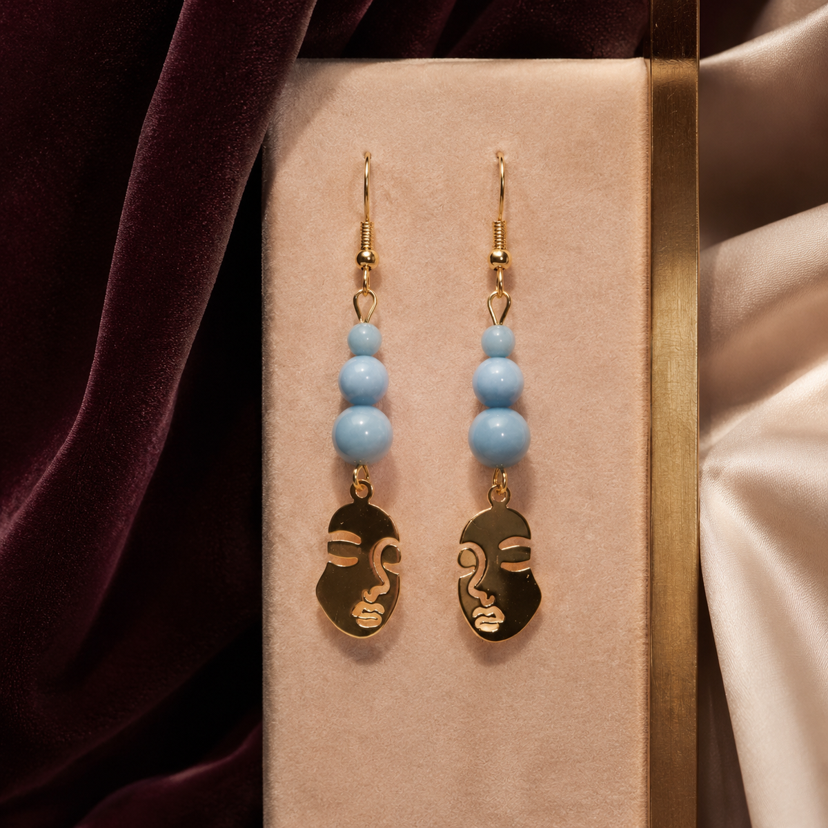 Boucles d’oreilles en Angelite (Anhydrite)– Douceur & Communication apaisée