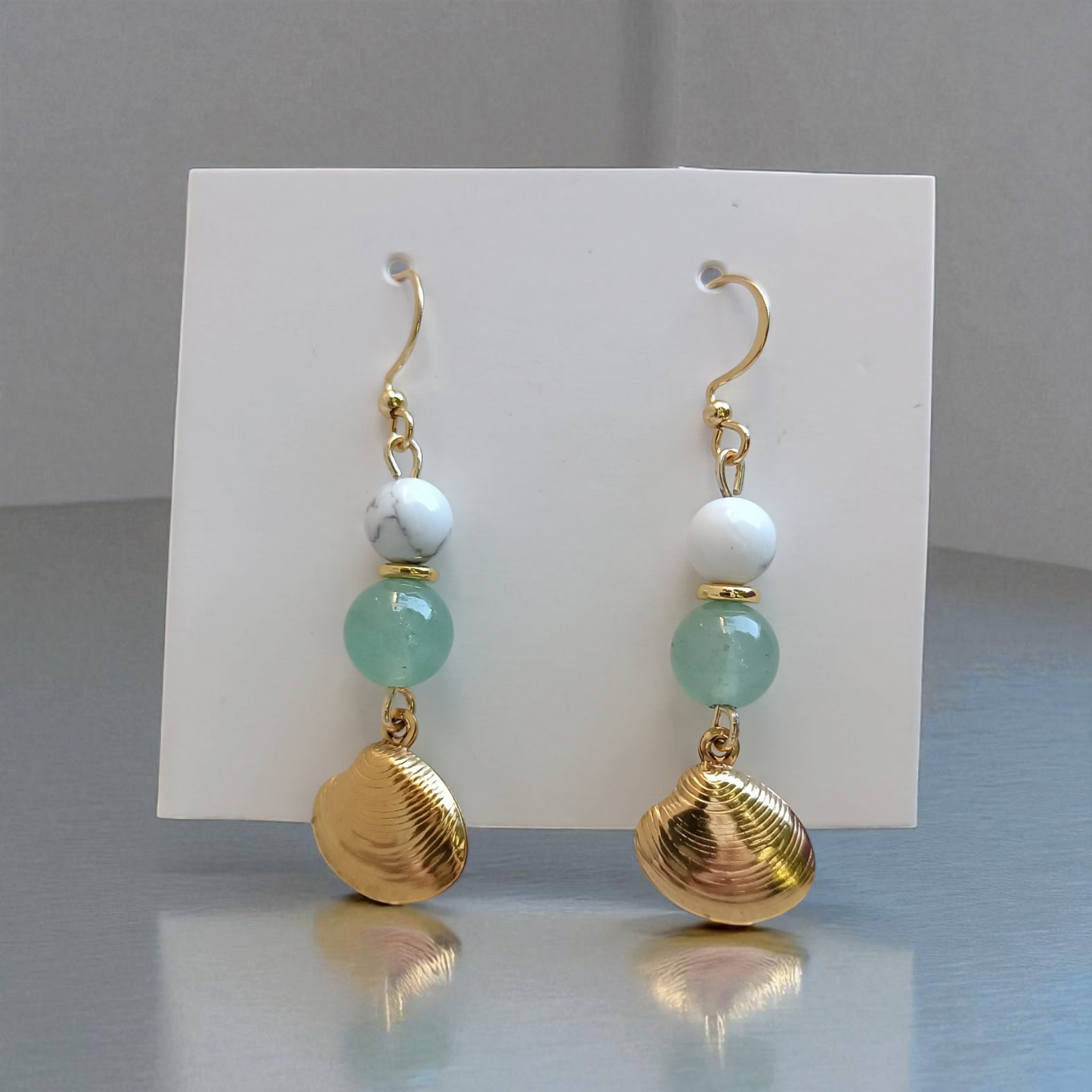 Boucles d’oreilles Howlite & Aventurine – Douceur & Harmonie naturelle